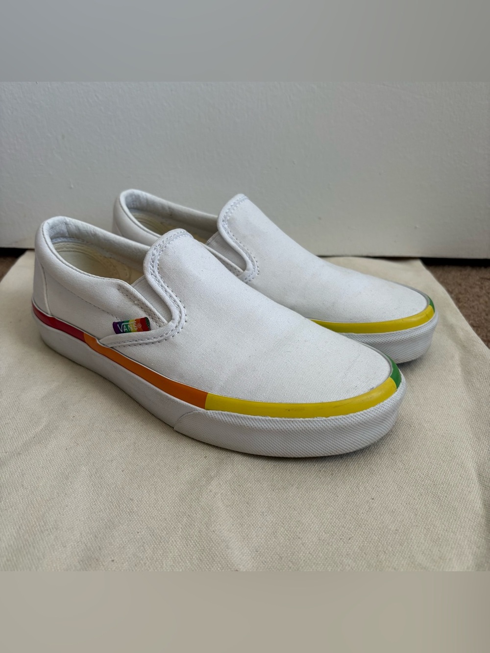 VANS Classic Slip-On White Canvas Rainbow Pride Sneaker Men’s 5 Women’s 6.5